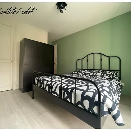 Appartement Porte Du Cantal Massiac Exterior foto